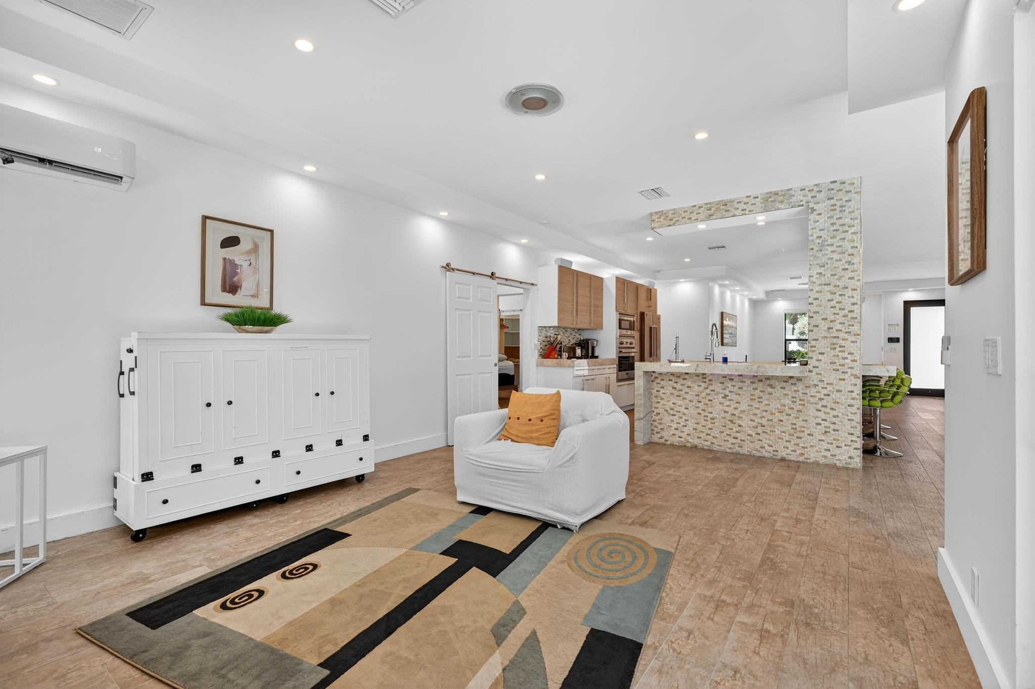 2460 NE 36th, Fort Lauderdale FL 33308