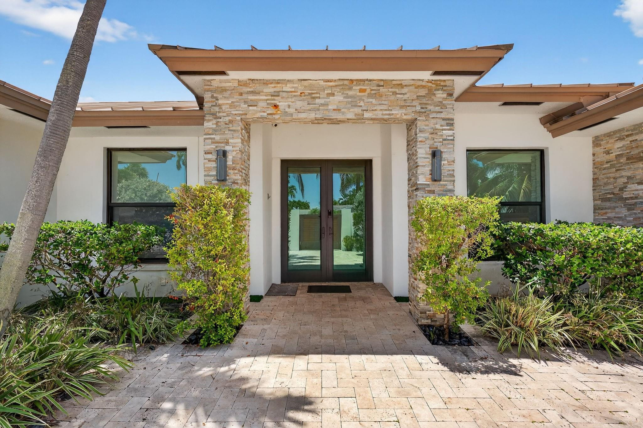 2460 NE 36th, Fort Lauderdale FL 33308