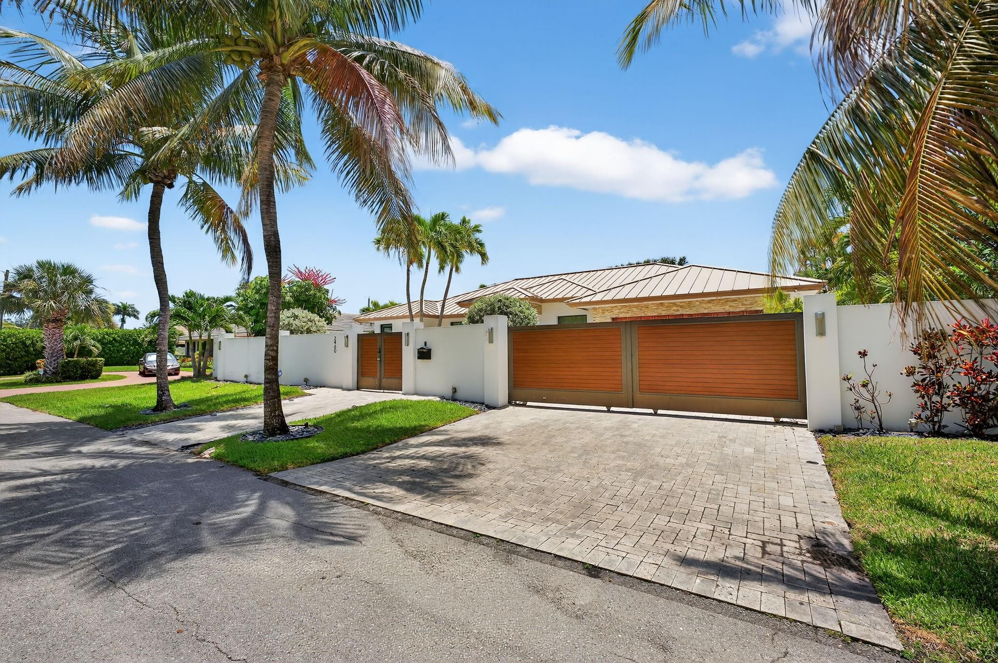 2460 NE 36th, Fort Lauderdale FL 33308