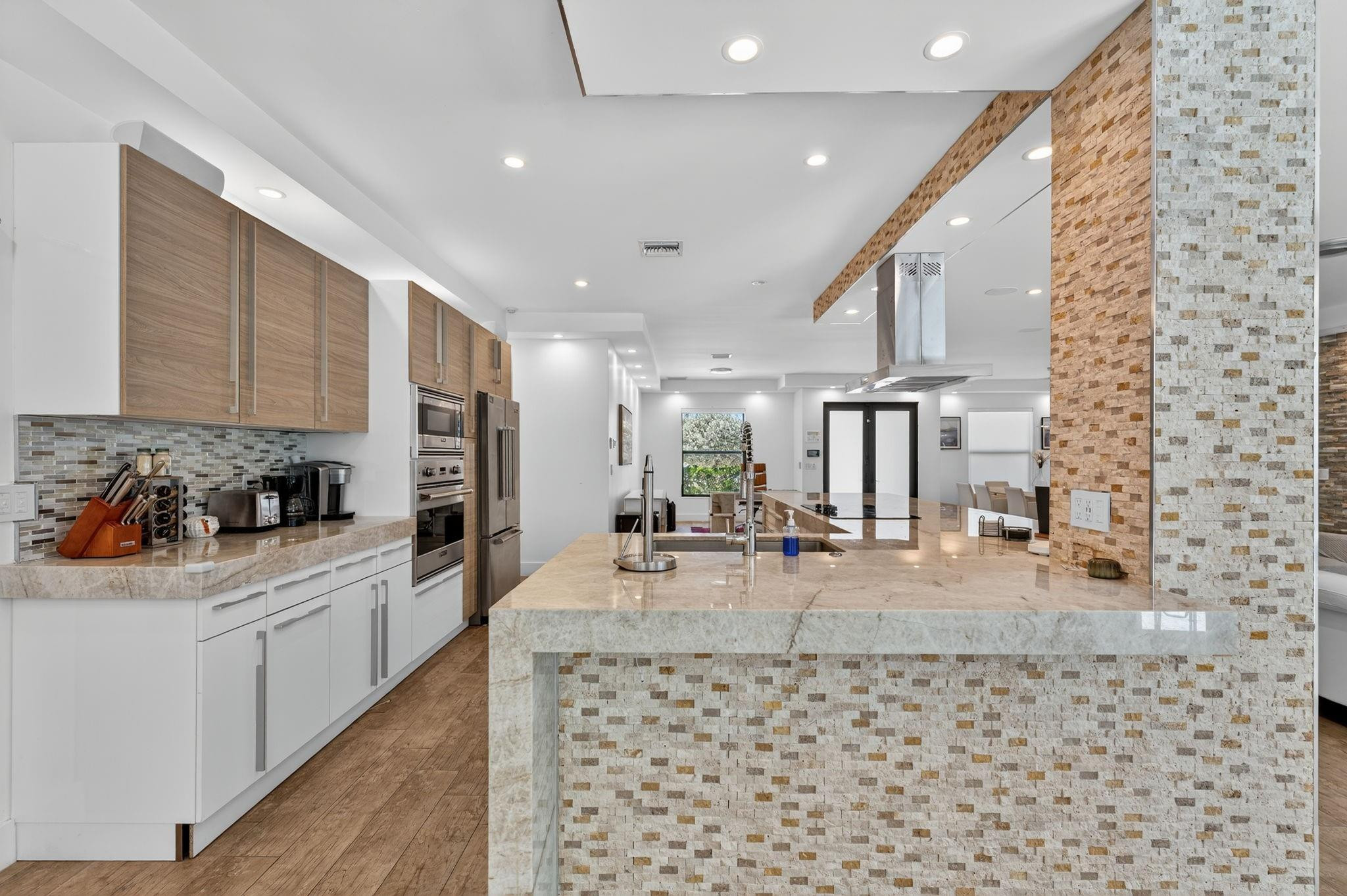 2460 NE 36th, Fort Lauderdale FL 33308