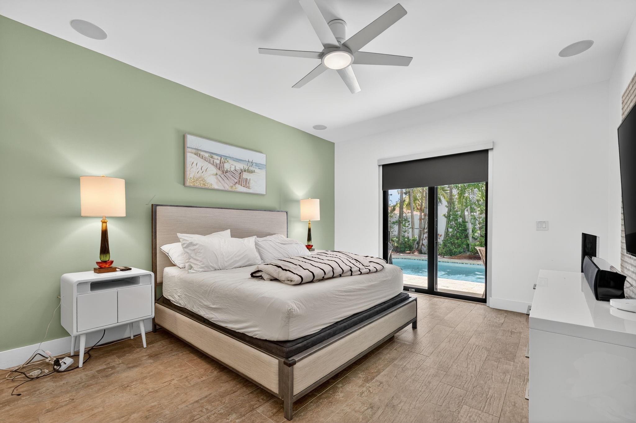2460 NE 36th, Fort Lauderdale FL 33308