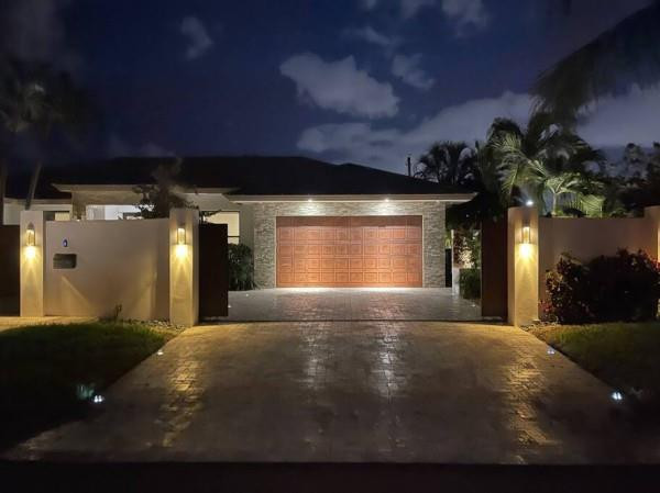 2460 NE 36th, Fort Lauderdale FL 33308