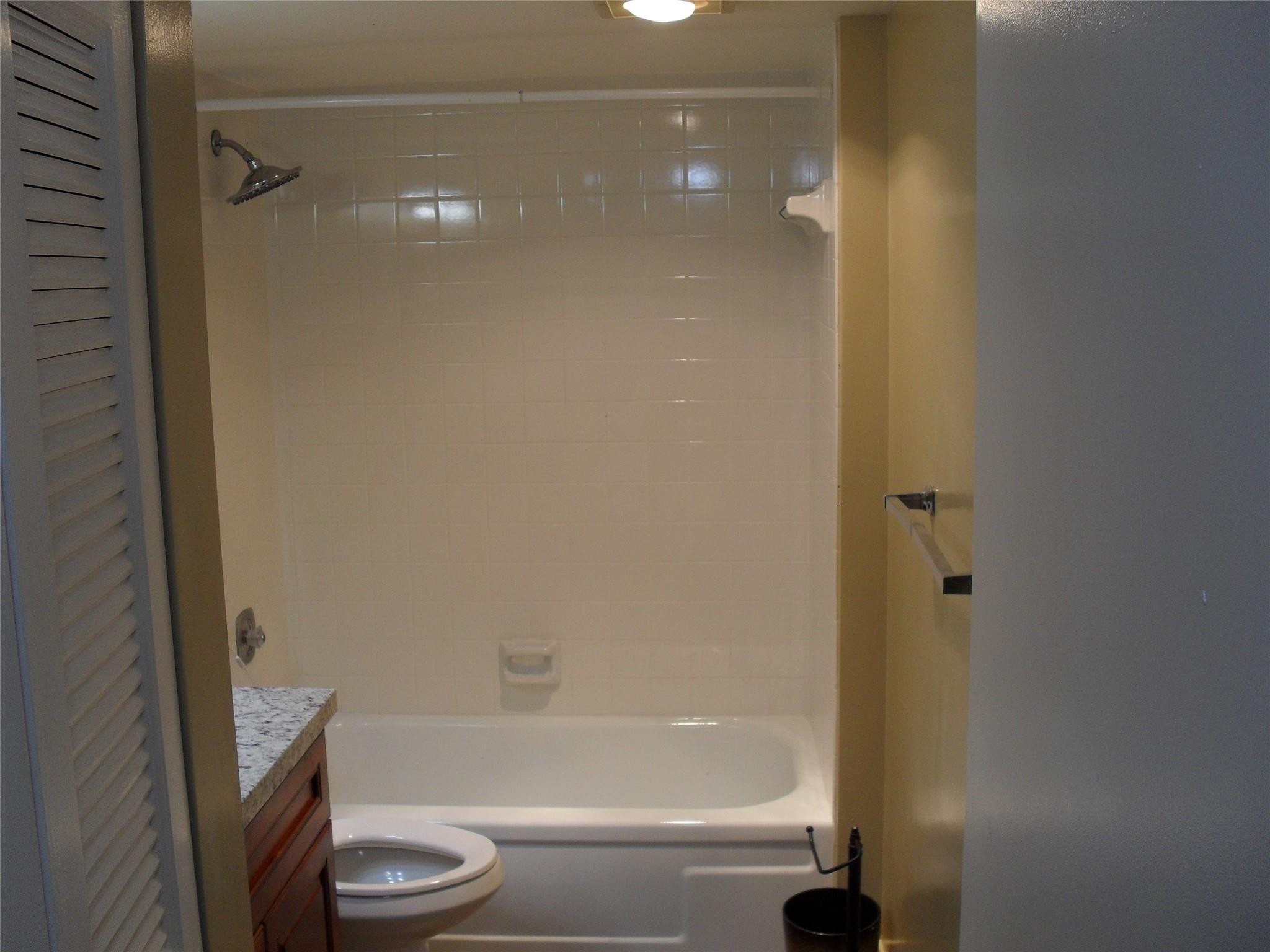 5530 NW 44th #418c, Lauderhill FL 33319
