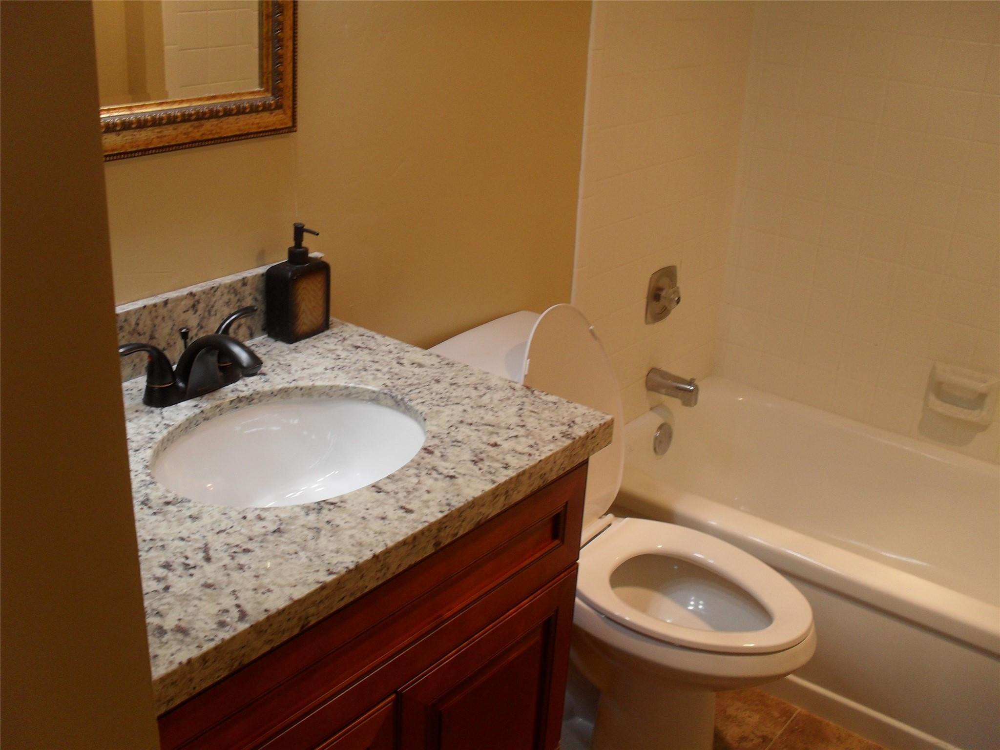 5530 NW 44th #418c, Lauderhill FL 33319