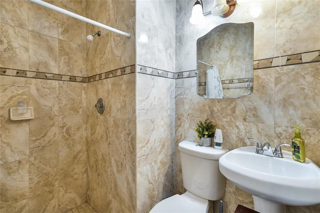 617 Lakeside Harbour, Boynton Beach FL 33435