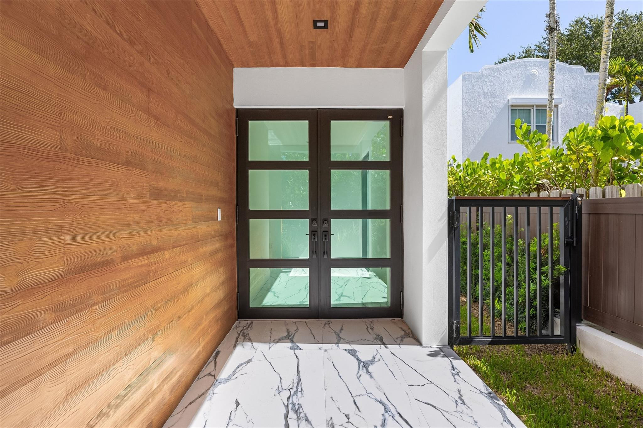 1621 E Broward, Fort Lauderdale FL 33301