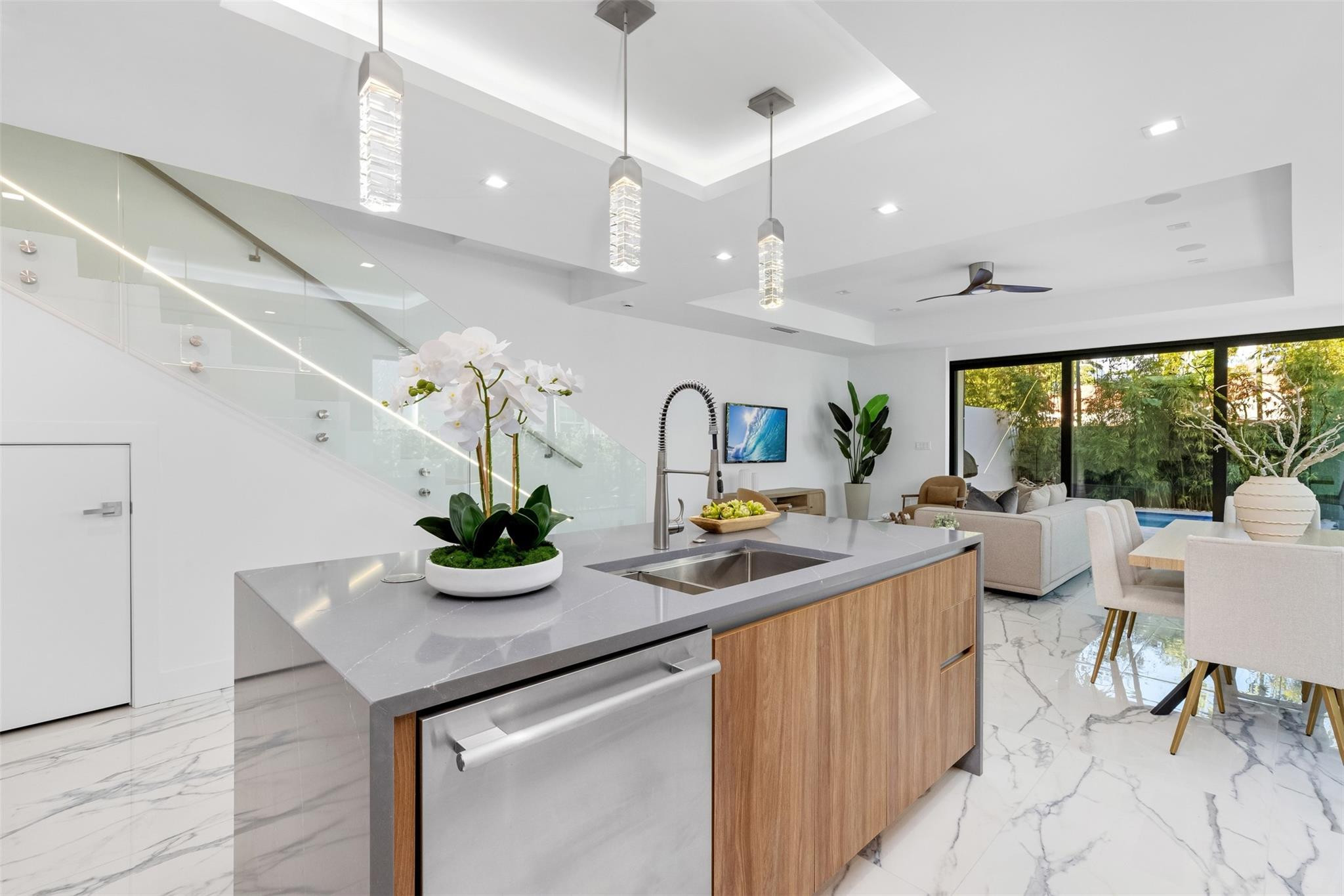 1621 E Broward, Fort Lauderdale FL 33301