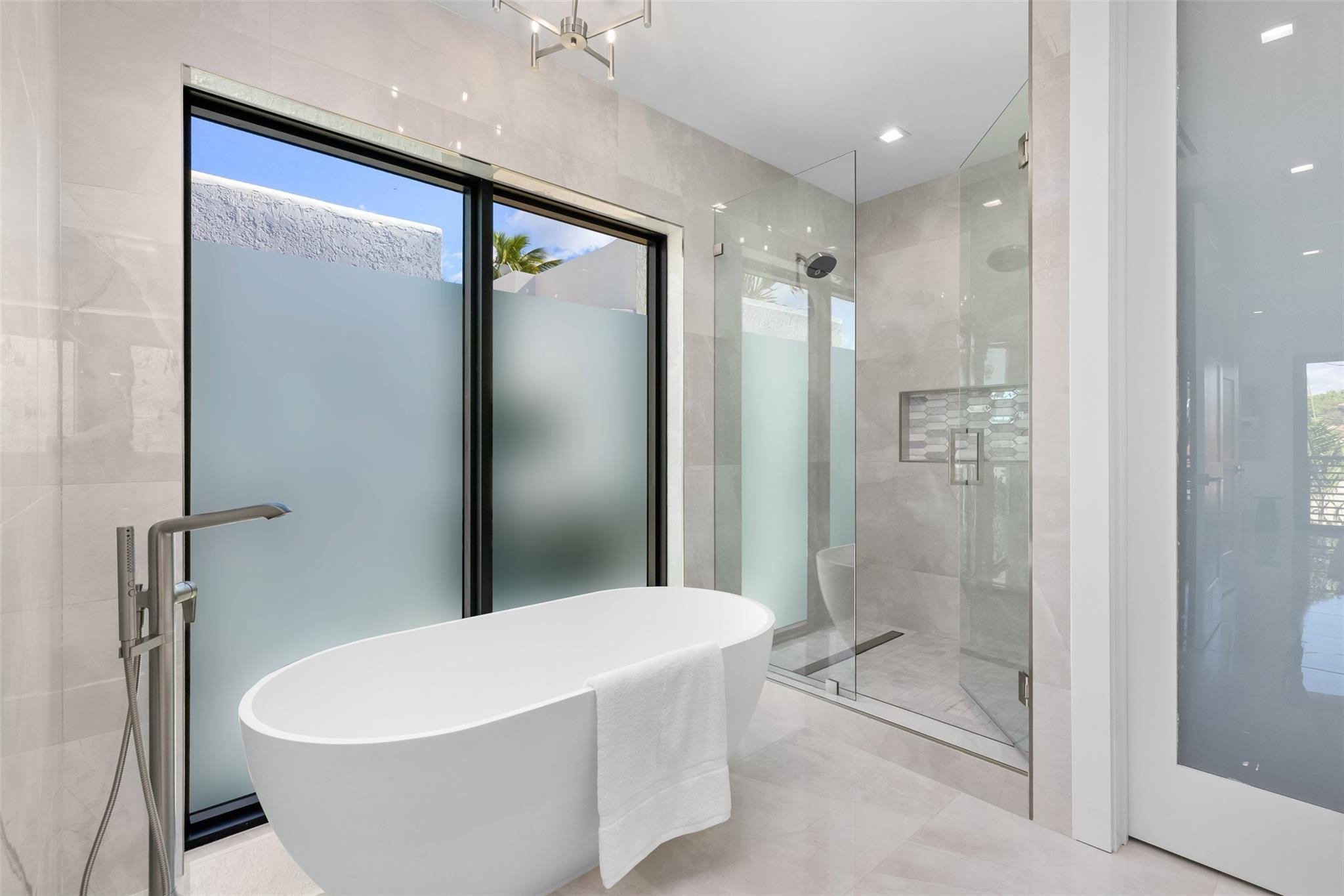 1621 E Broward, Fort Lauderdale FL 33301