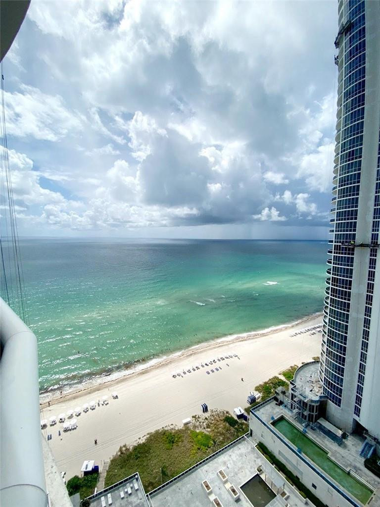 16001 Collins #2207, Sunny Isles Beach FL 33160