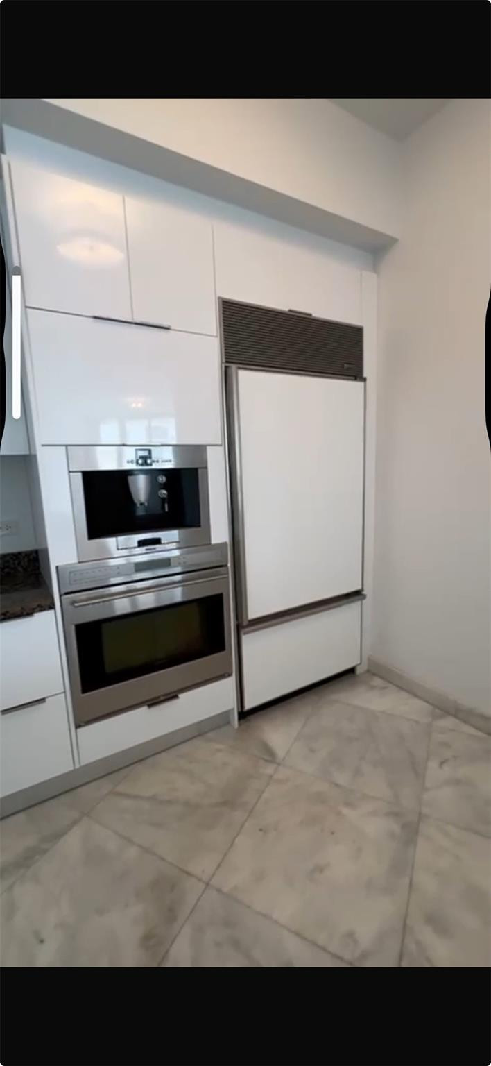 16001 Collins #2207, Sunny Isles Beach FL 33160