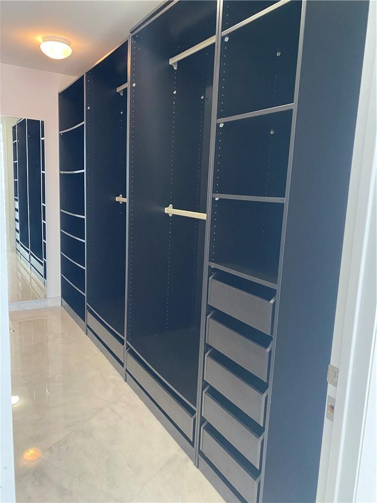 16001 Collins #2207, Sunny Isles Beach FL 33160