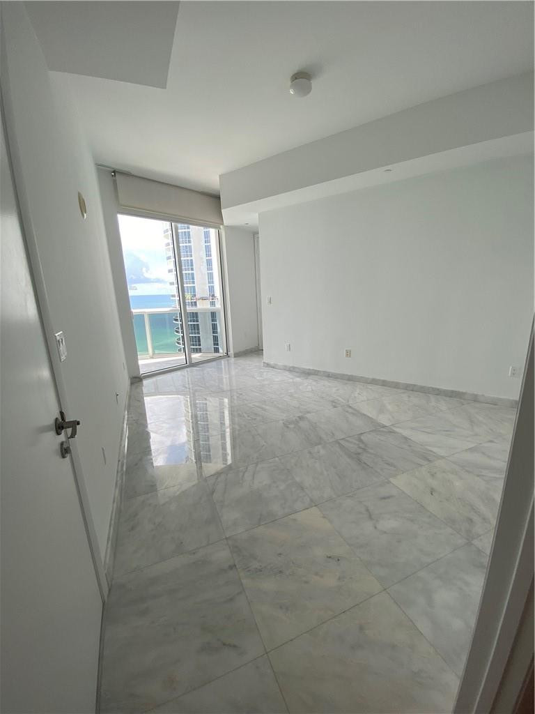 16001 Collins #2207, Sunny Isles Beach FL 33160