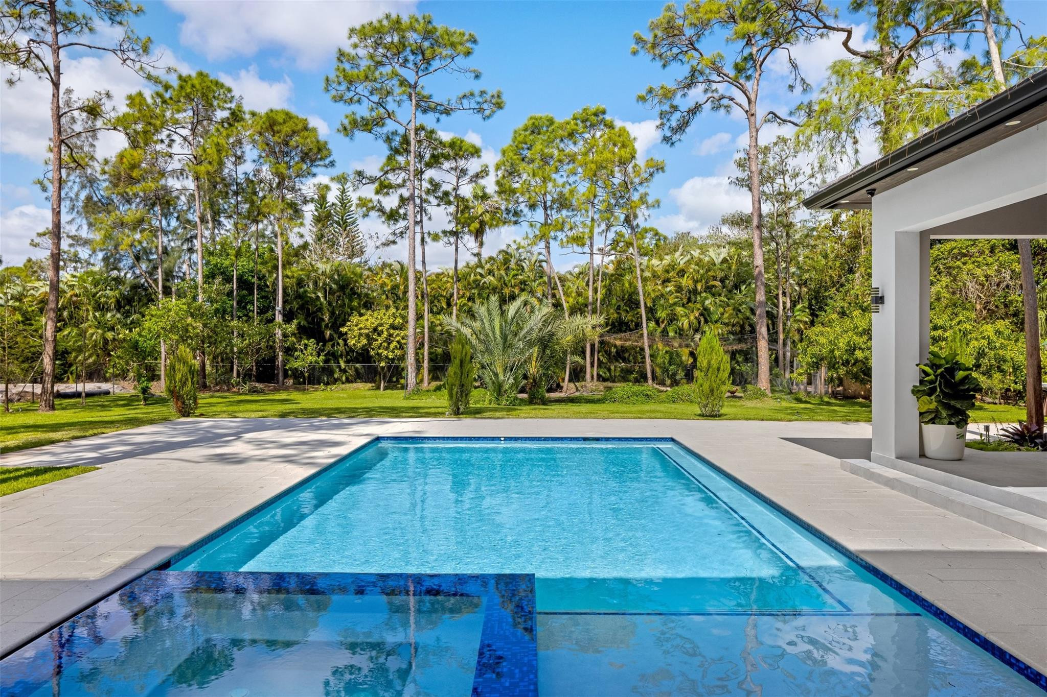 5951 NW 72, Parkland FL 33067