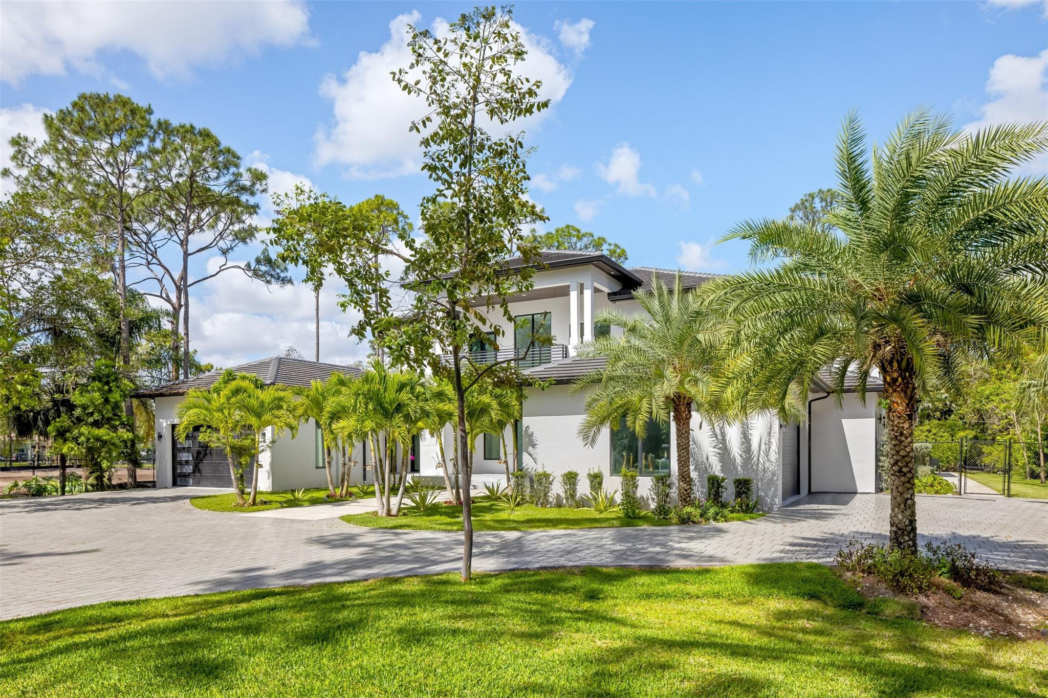 5951 NW 72, Parkland FL 33067