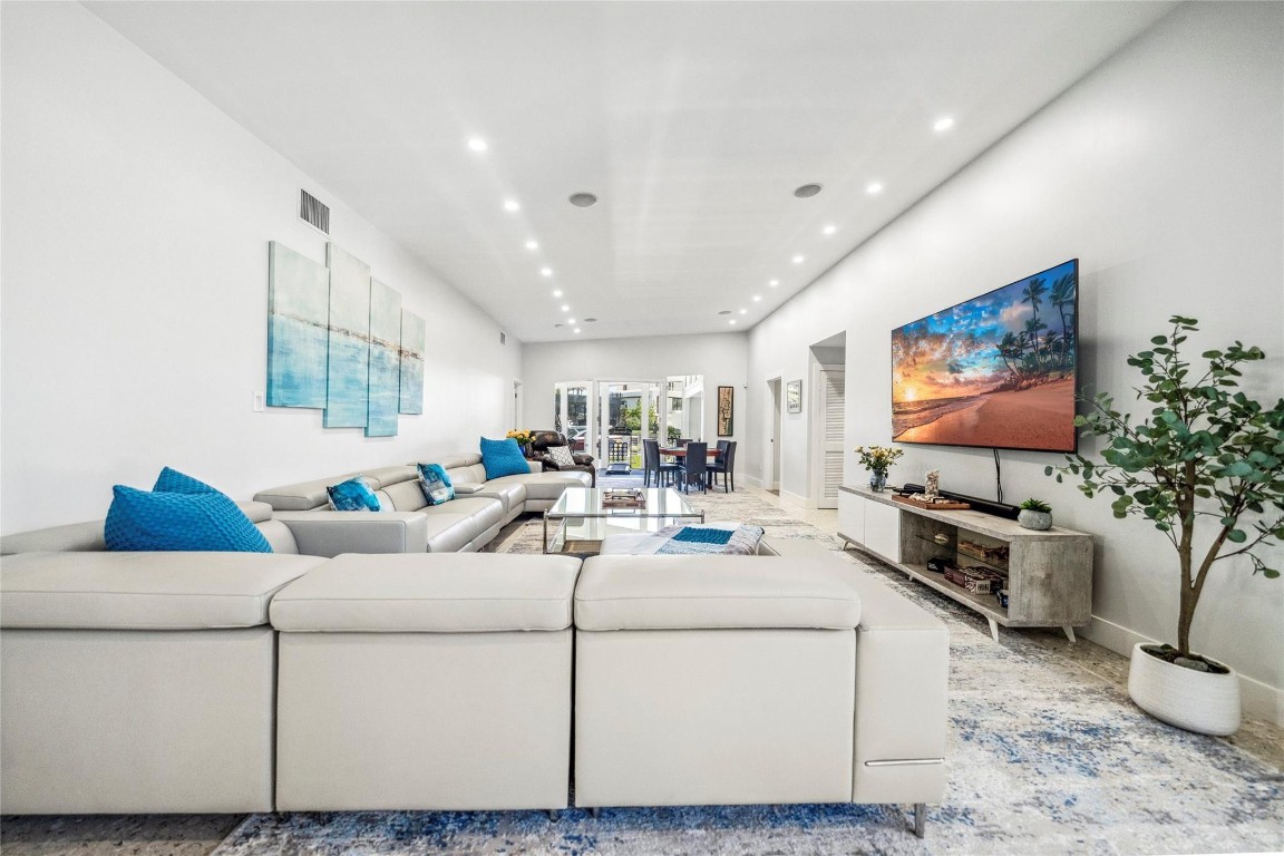 2523 Castilla, Fort Lauderdale FL 33301