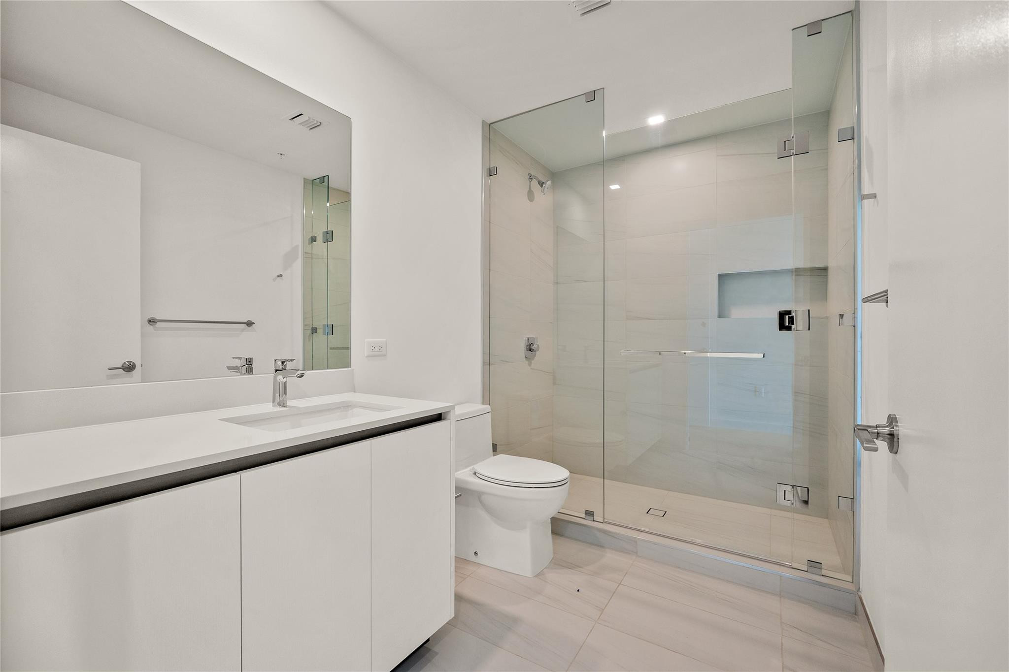 900 N Ocean #1604, Pompano Beach FL 33062