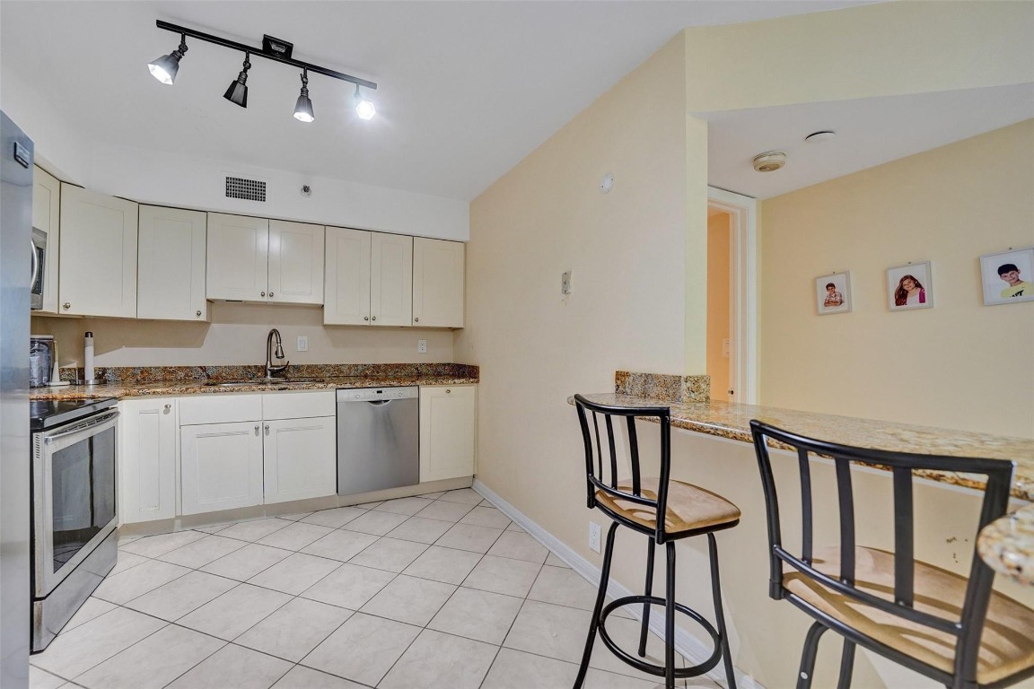 3530 Mystic Pointe #2308, Aventura FL 33180
