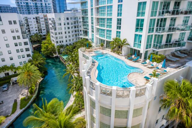 111 SE 8th #705, Fort Lauderdale FL 33301