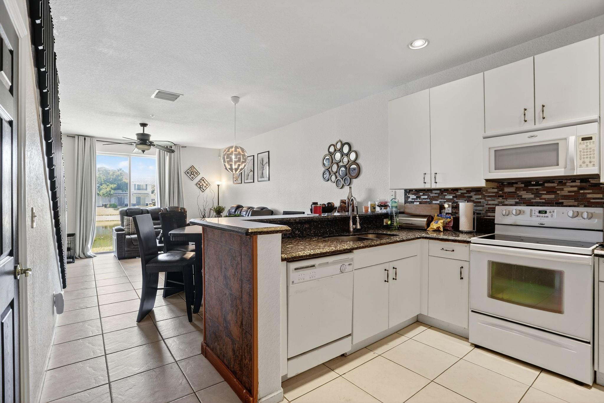 3426 NW 14th #3426, Fort Lauderdale FL 33311