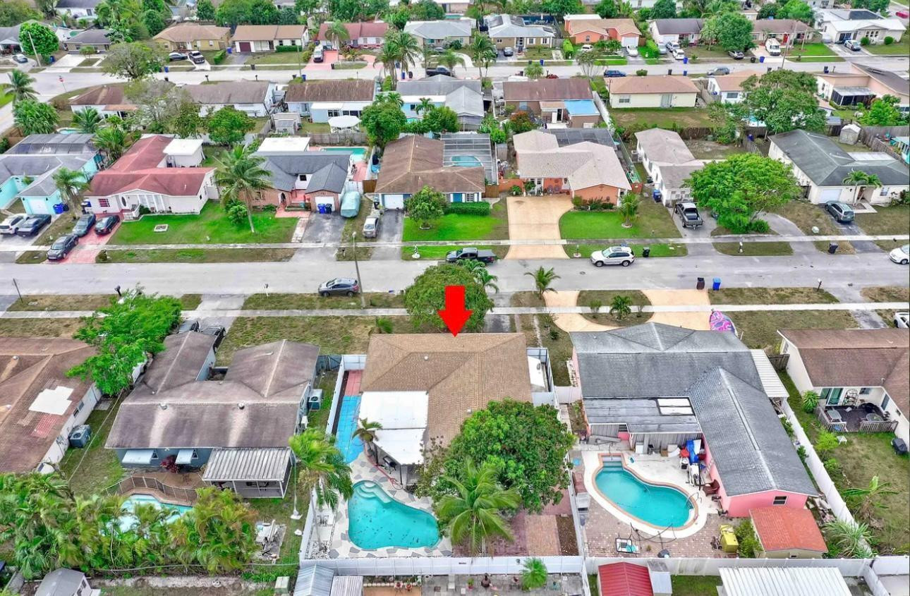 8231 SW 9th, North Lauderdale FL 33068