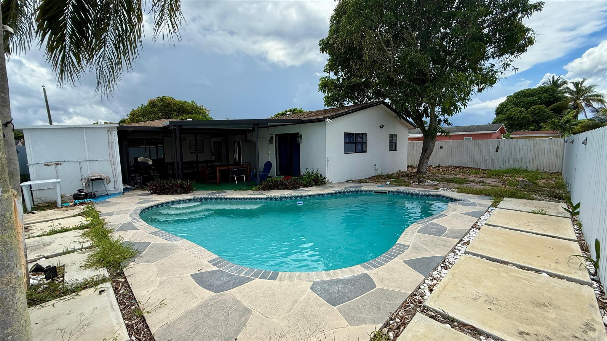 8231 SW 9th, North Lauderdale FL 33068