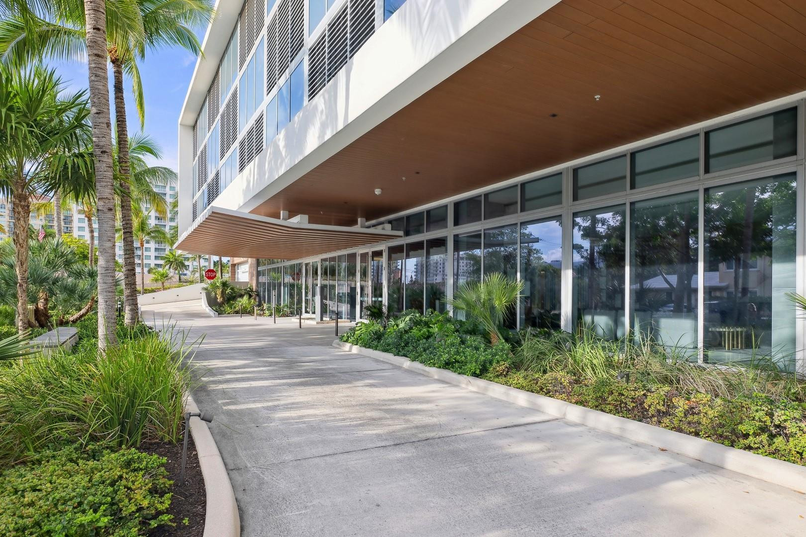 920 Intracoastal #801, Fort Lauderdale FL 33304