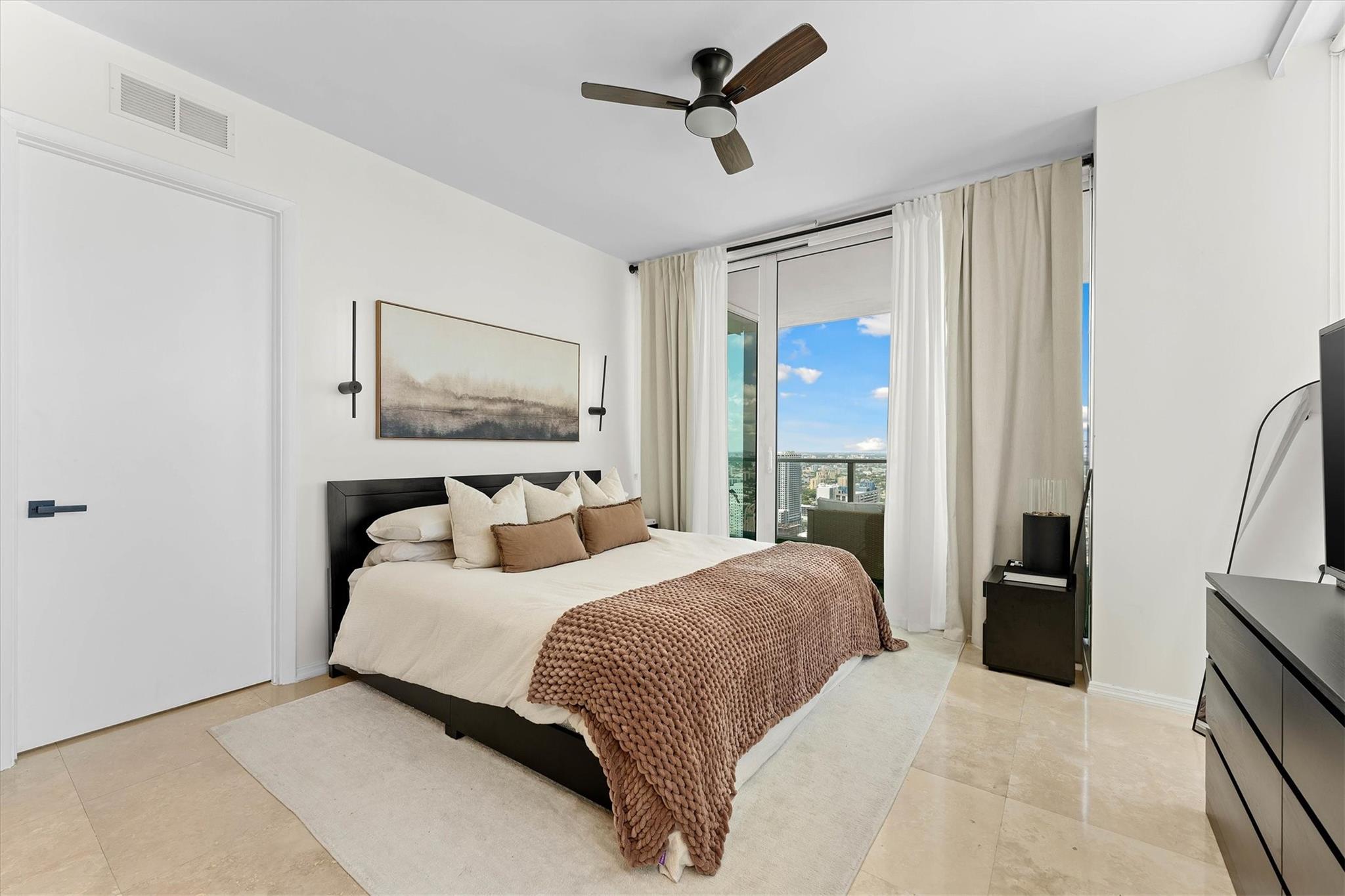 1040 Biscayne Blvd #3906, Miami FL 33132