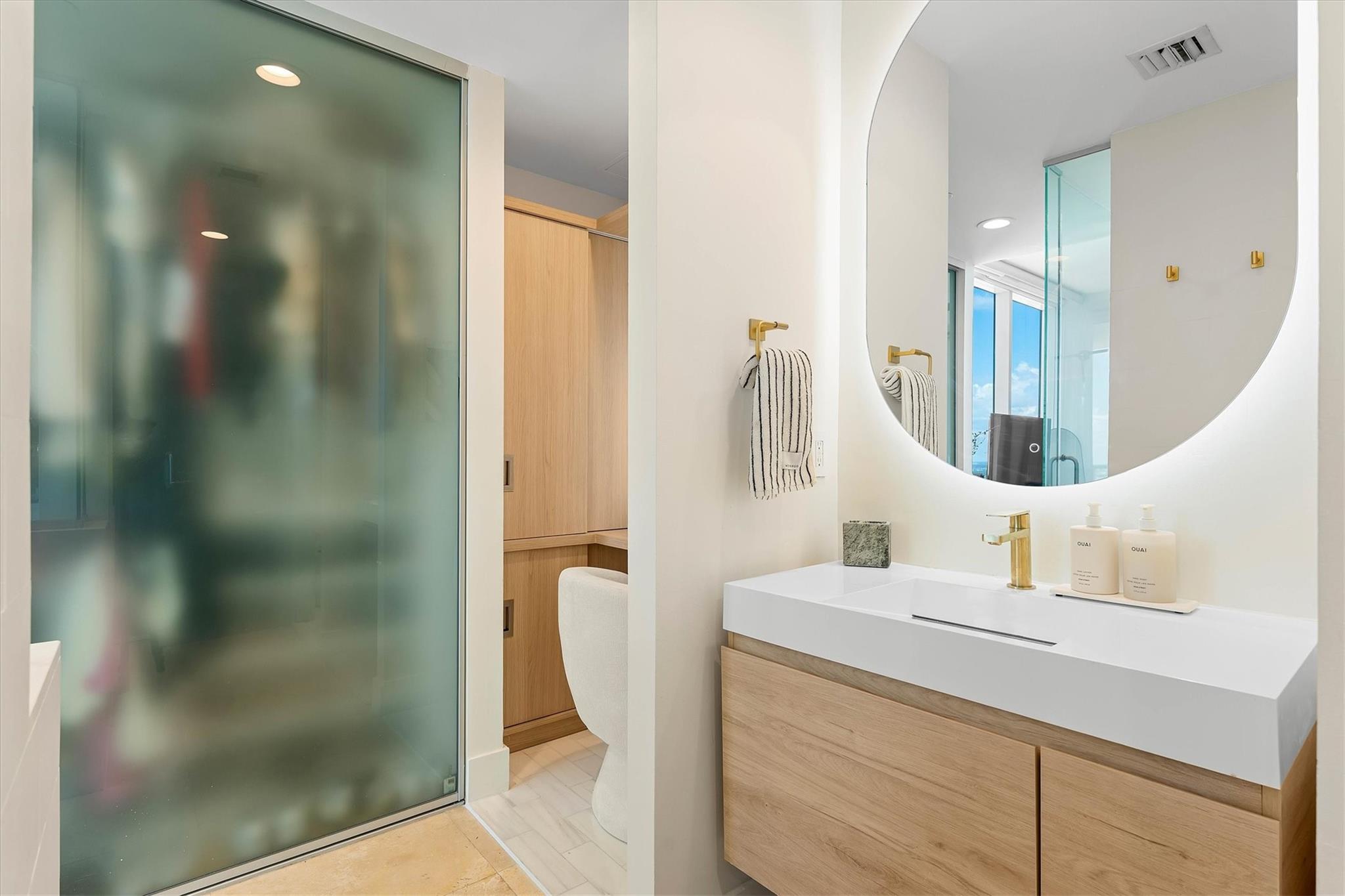 1040 Biscayne Blvd #3906, Miami FL 33132