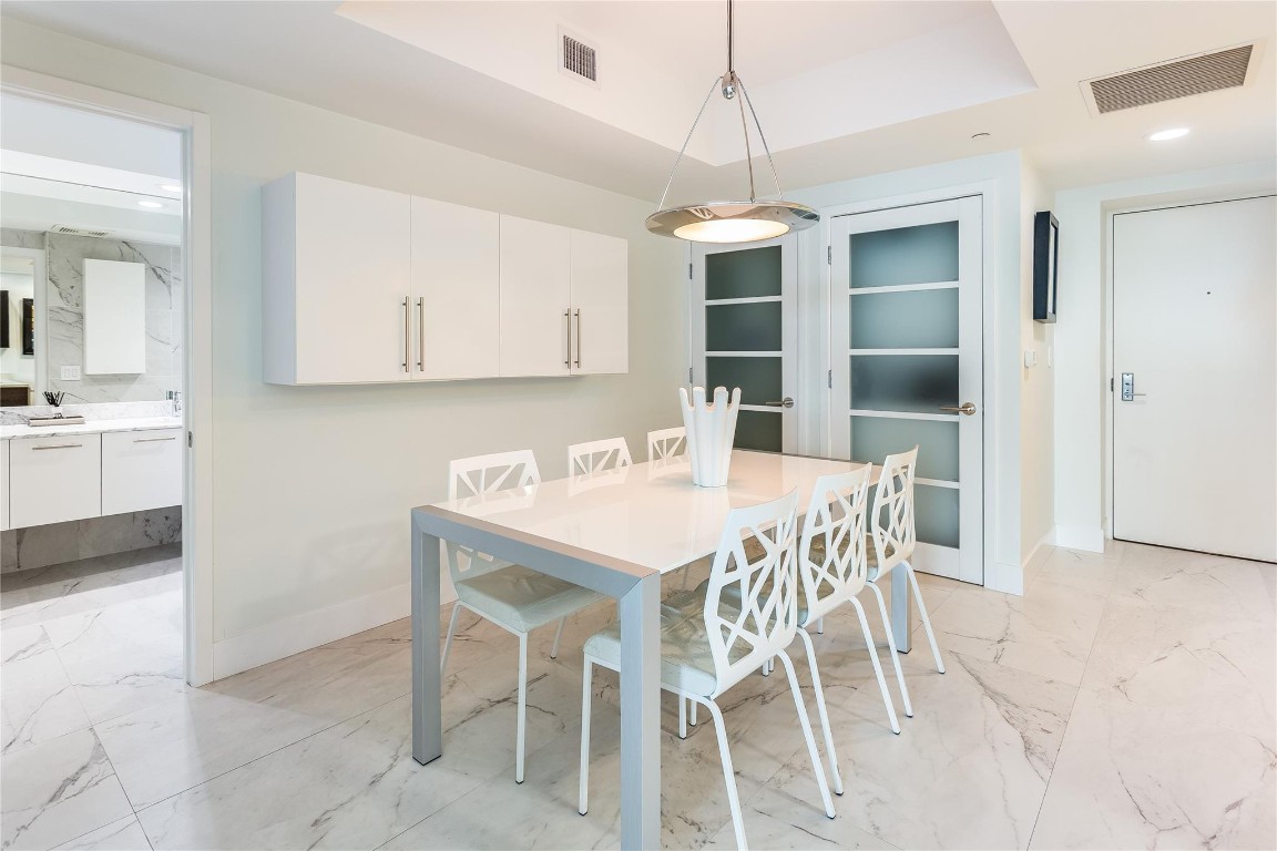 55 SE 6th #3500, Miami FL 33131