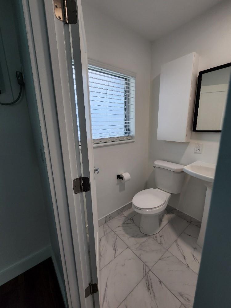 1354 Bayview Dr #M, Fort Lauderdale FL 33304