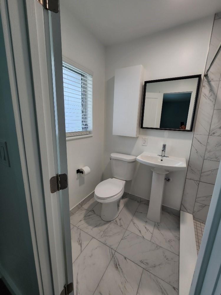 1354 Bayview Dr #M, Fort Lauderdale FL 33304