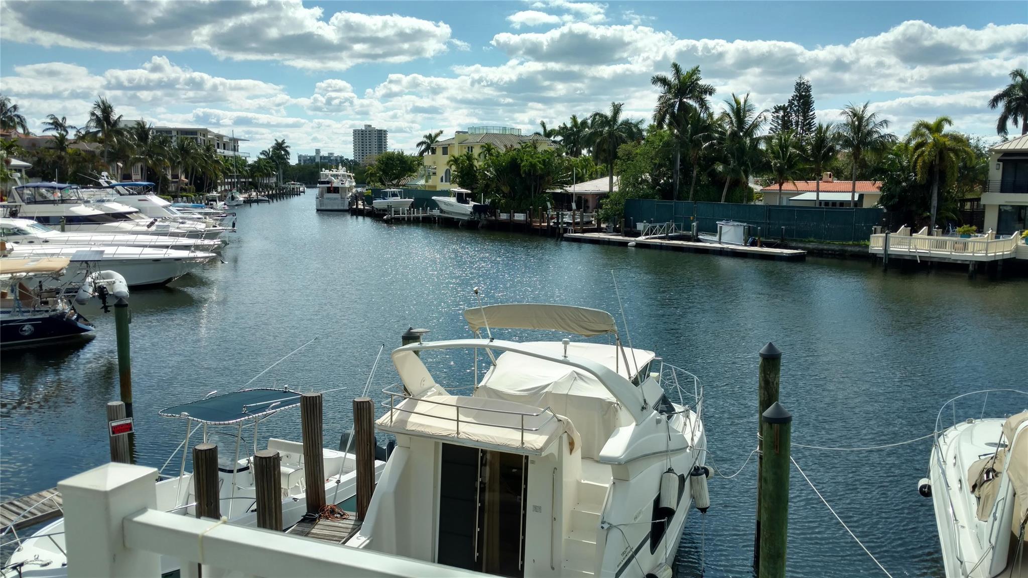 1354 Bayview Dr #M, Fort Lauderdale FL 33304
