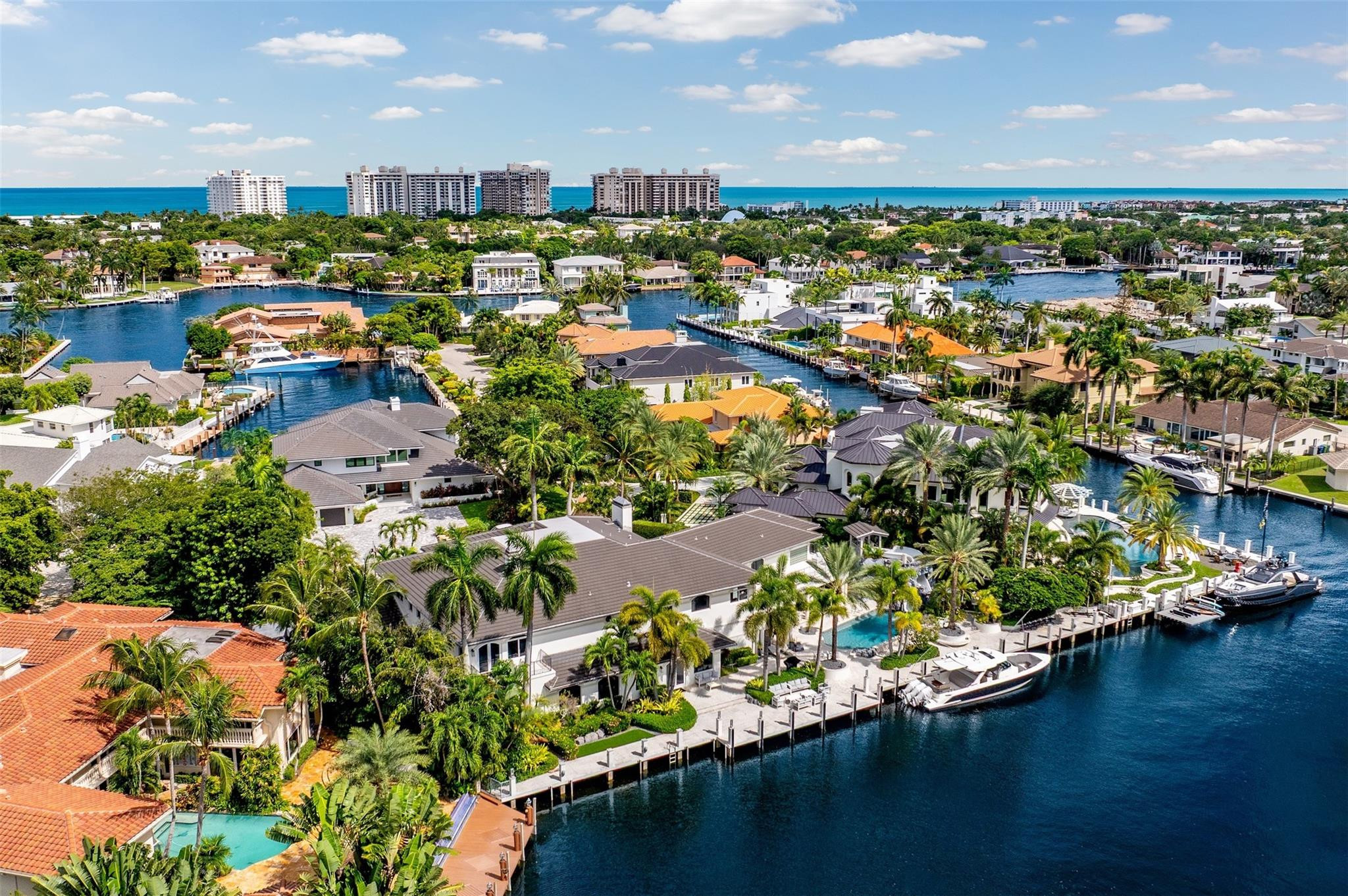 11 Bay Colony, Fort Lauderdale FL 33308