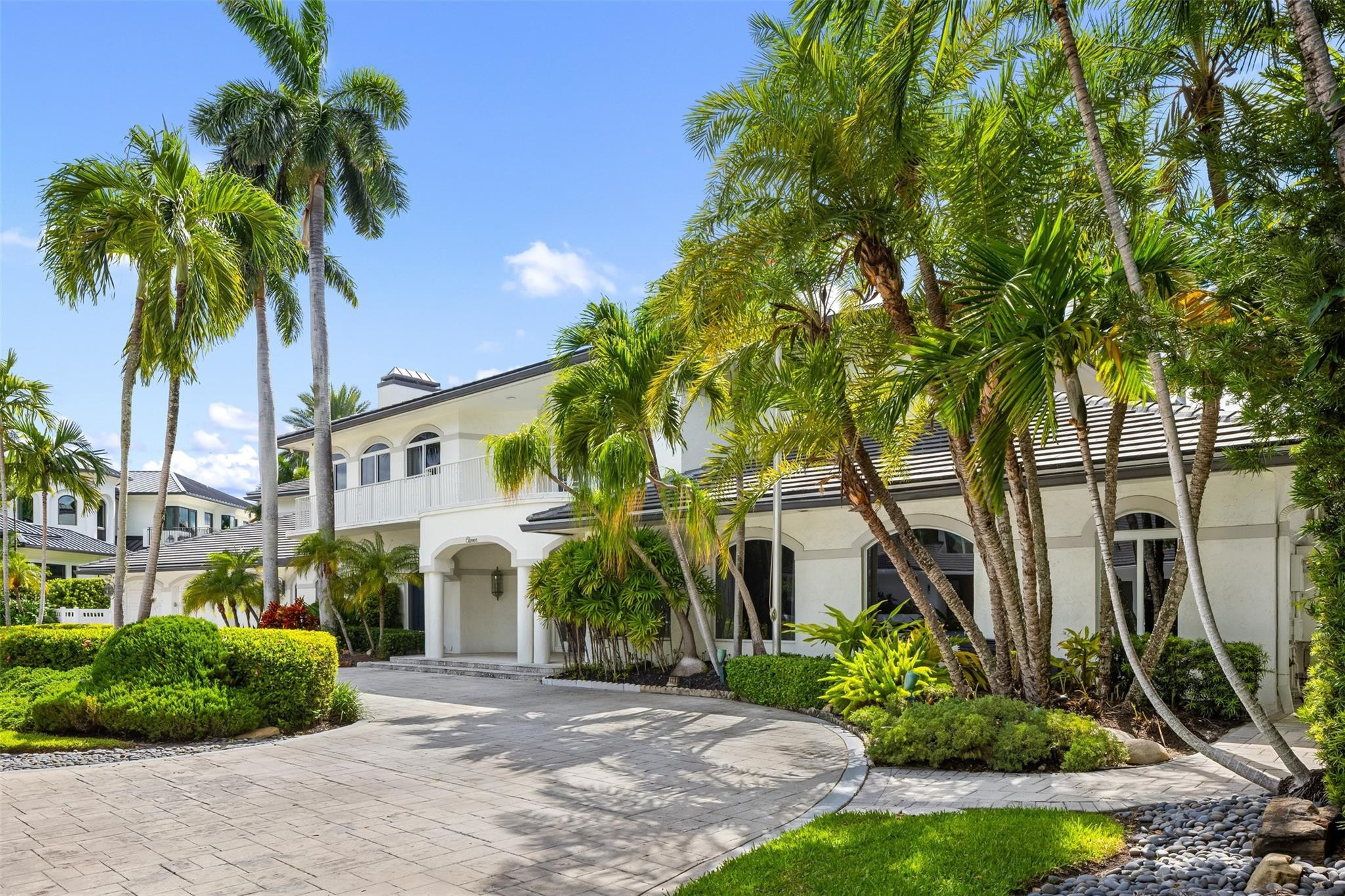 11 Bay Colony, Fort Lauderdale FL 33308