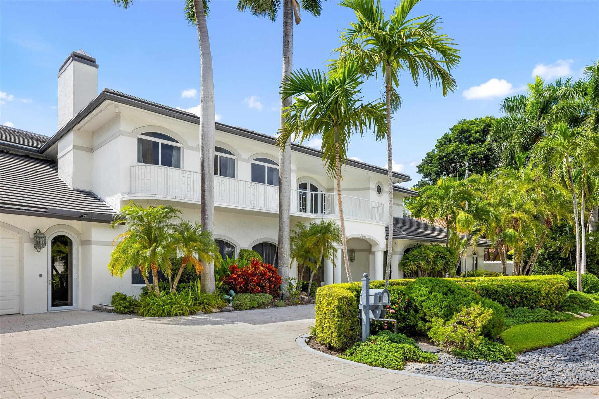 11 Bay Colony, Fort Lauderdale FL 33308