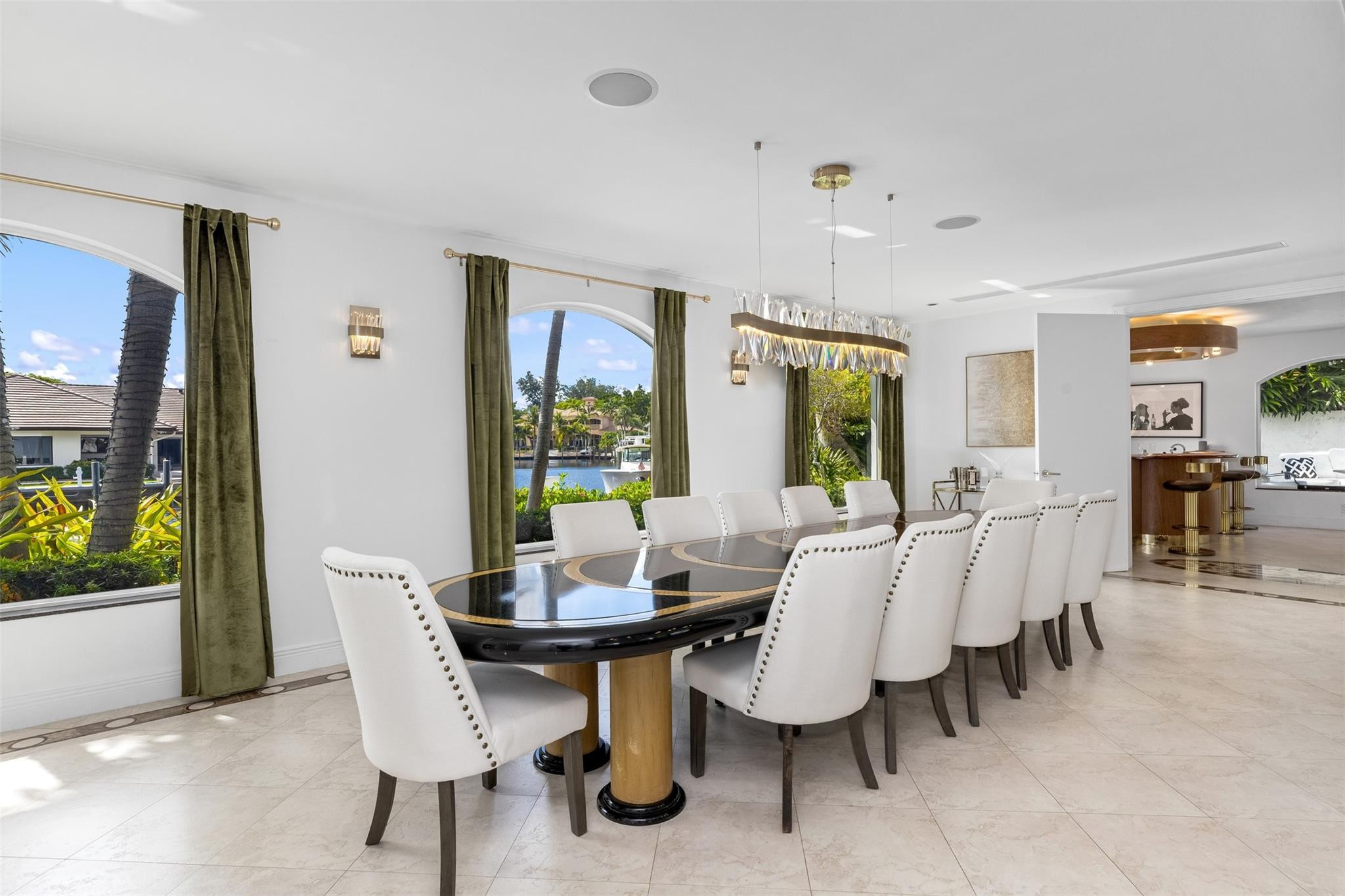 11 Bay Colony, Fort Lauderdale FL 33308