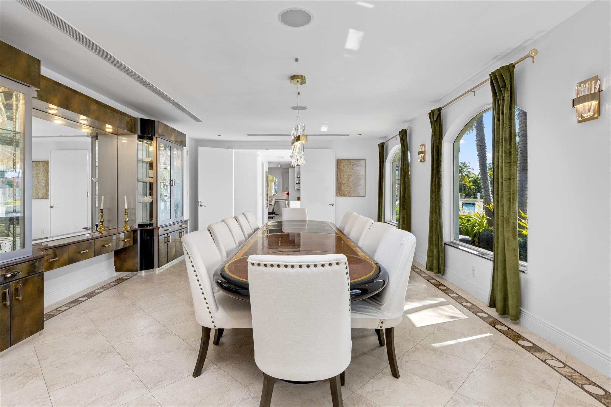 11 Bay Colony, Fort Lauderdale FL 33308