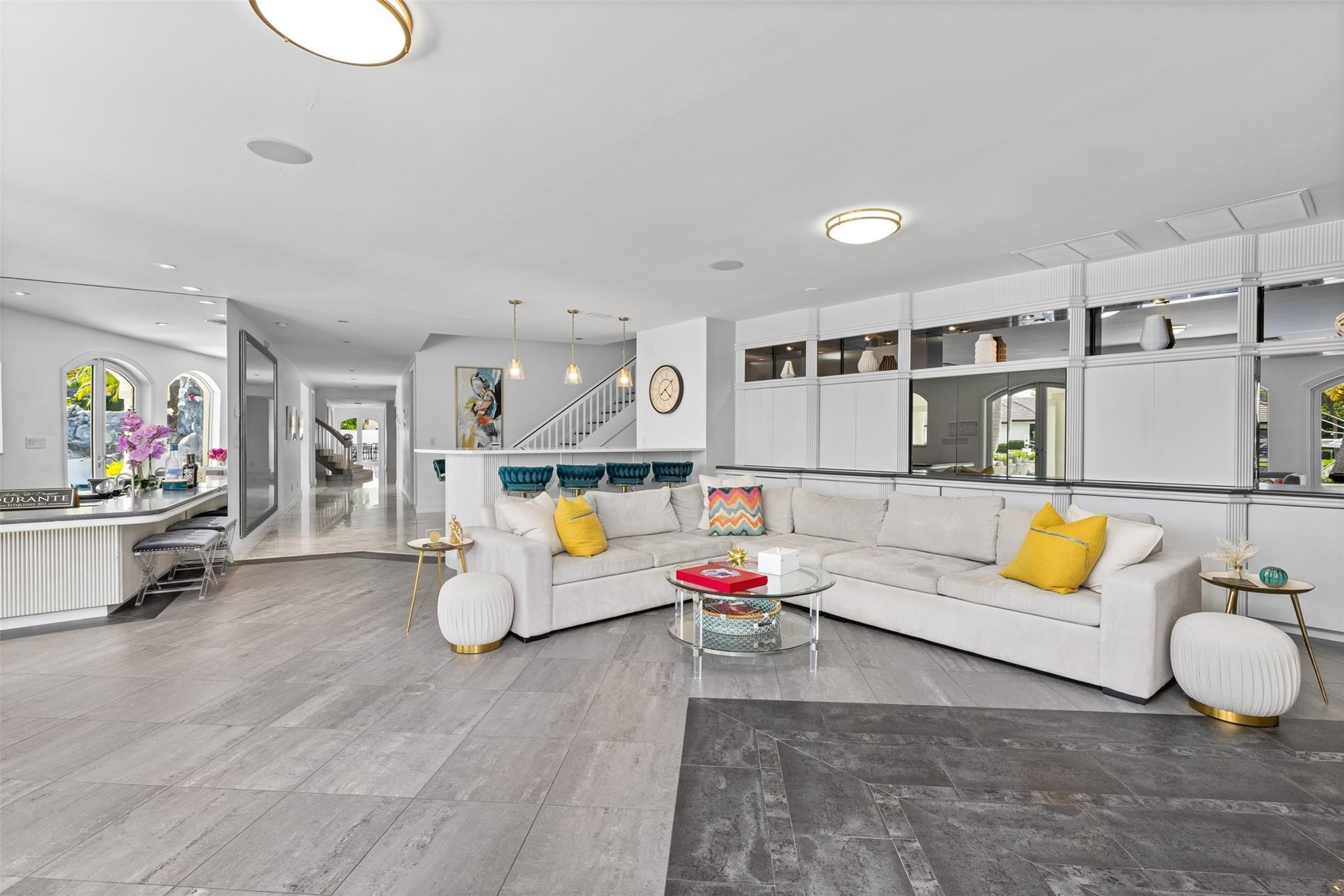 11 Bay Colony, Fort Lauderdale FL 33308