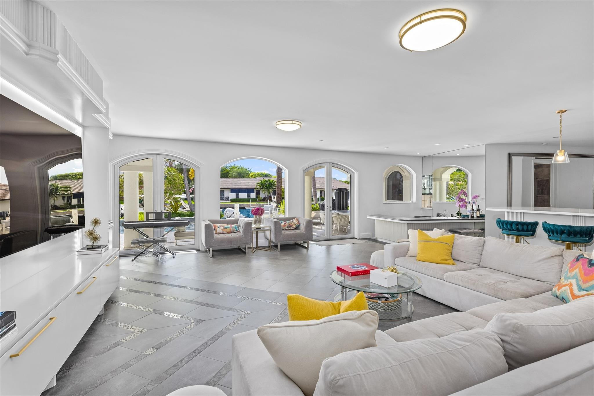 11 Bay Colony, Fort Lauderdale FL 33308