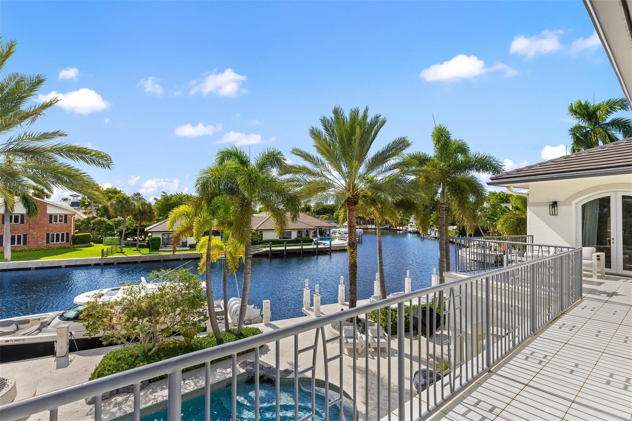 11 Bay Colony, Fort Lauderdale FL 33308