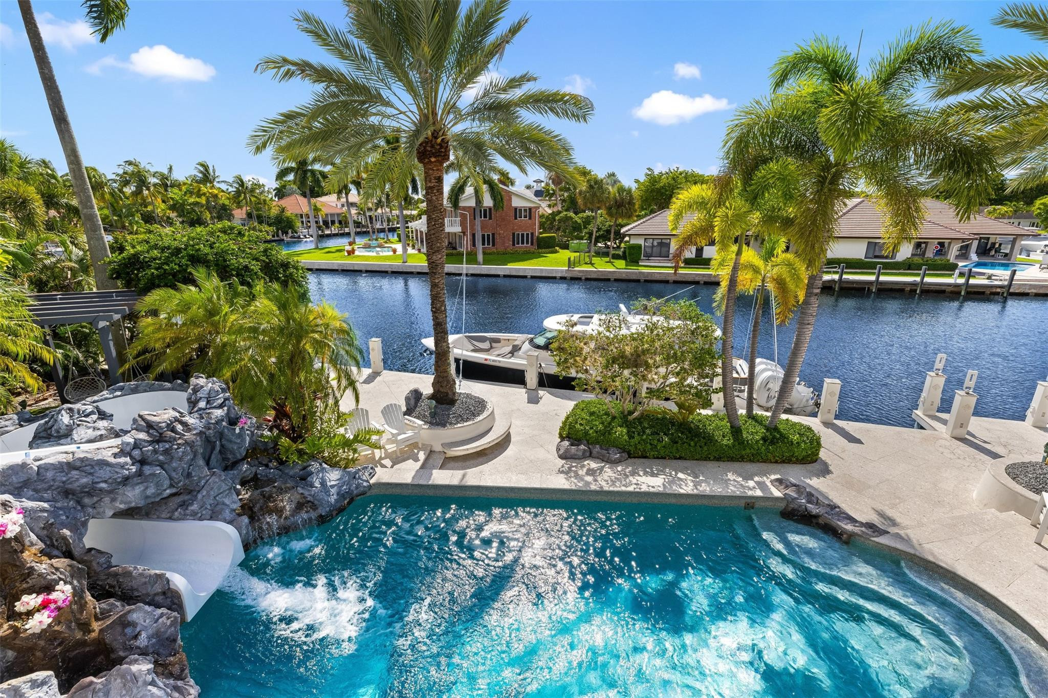 11 Bay Colony, Fort Lauderdale FL 33308