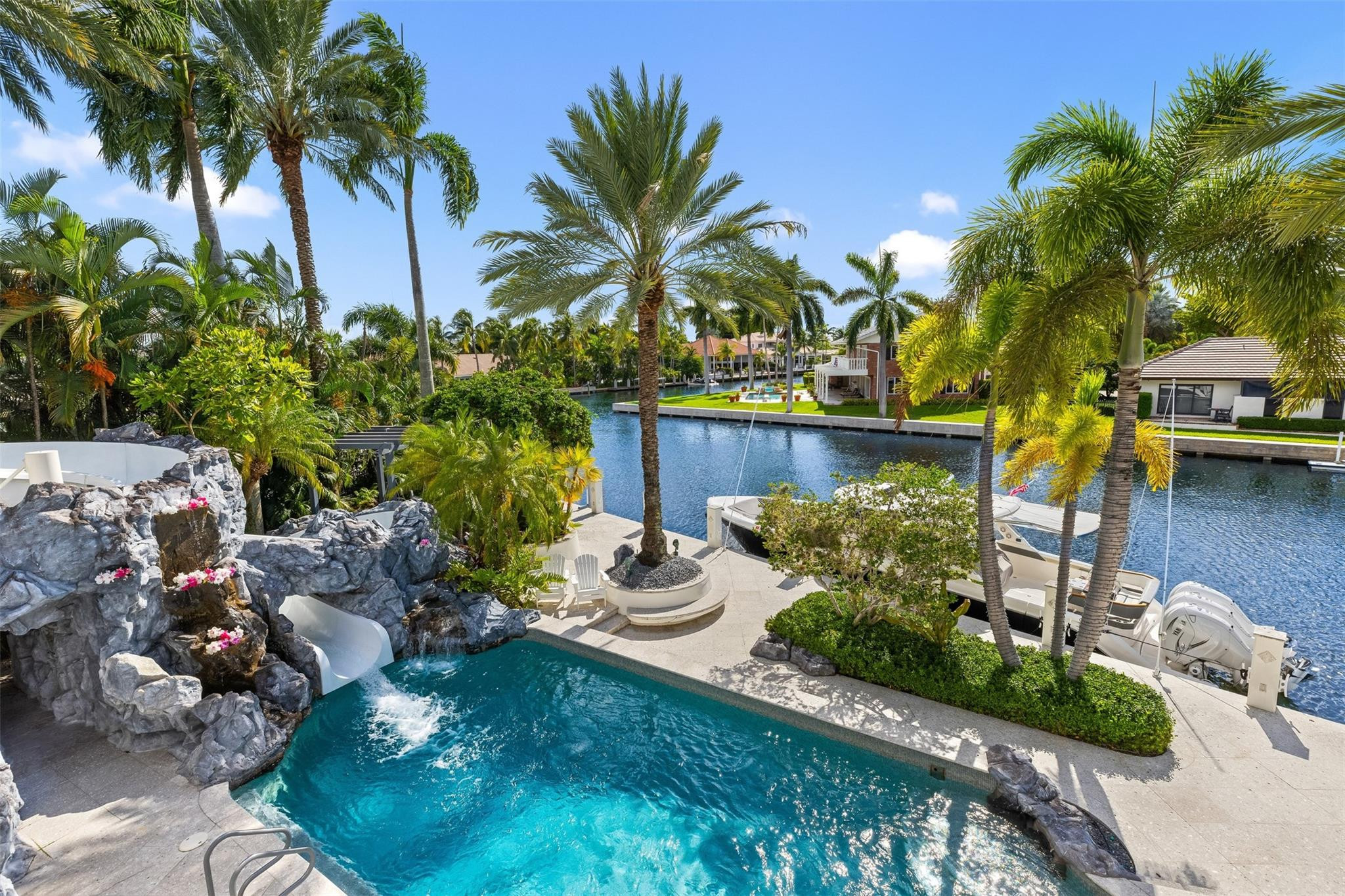 11 Bay Colony, Fort Lauderdale FL 33308