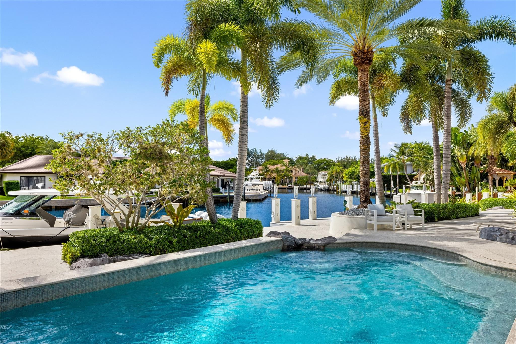 11 Bay Colony, Fort Lauderdale FL 33308
