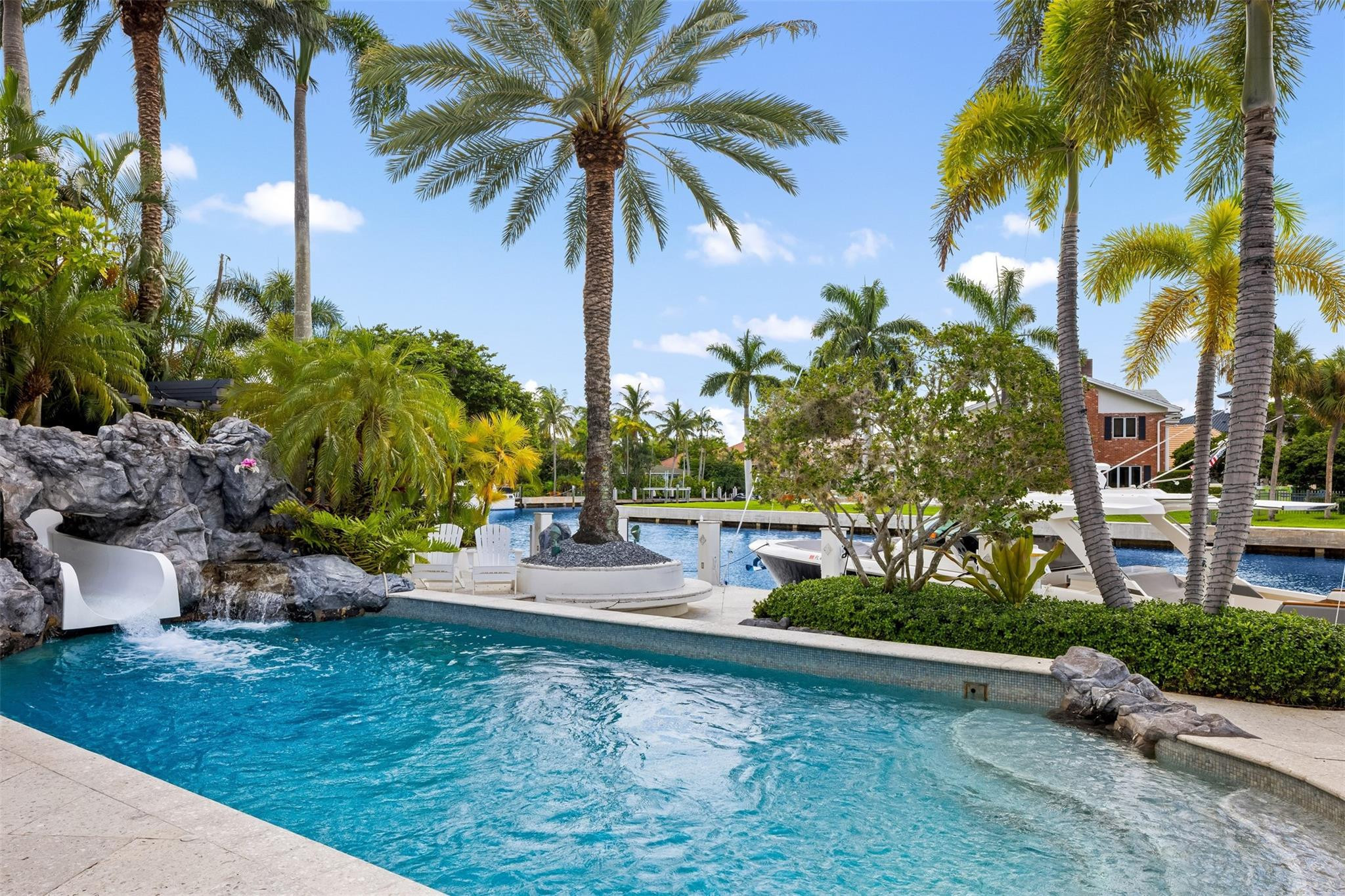 11 Bay Colony, Fort Lauderdale FL 33308