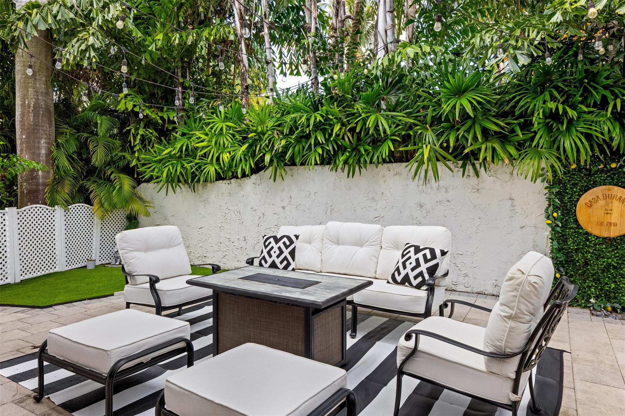 11 Bay Colony, Fort Lauderdale FL 33308