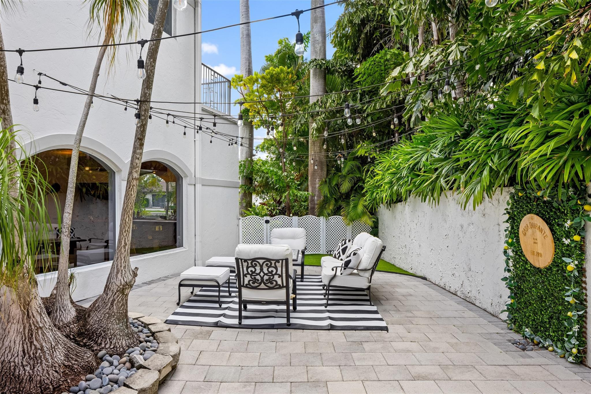 11 Bay Colony, Fort Lauderdale FL 33308
