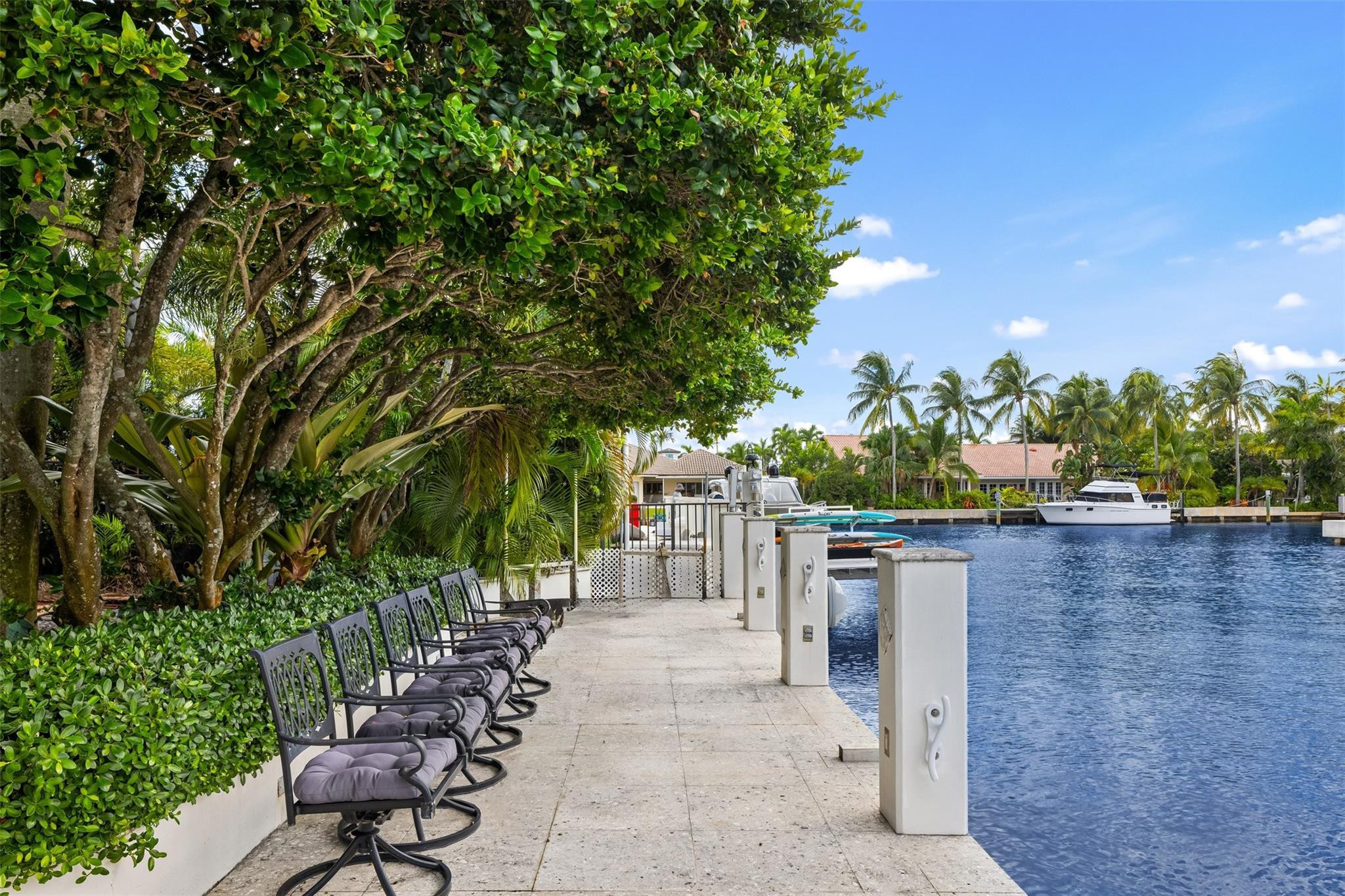 11 Bay Colony, Fort Lauderdale FL 33308