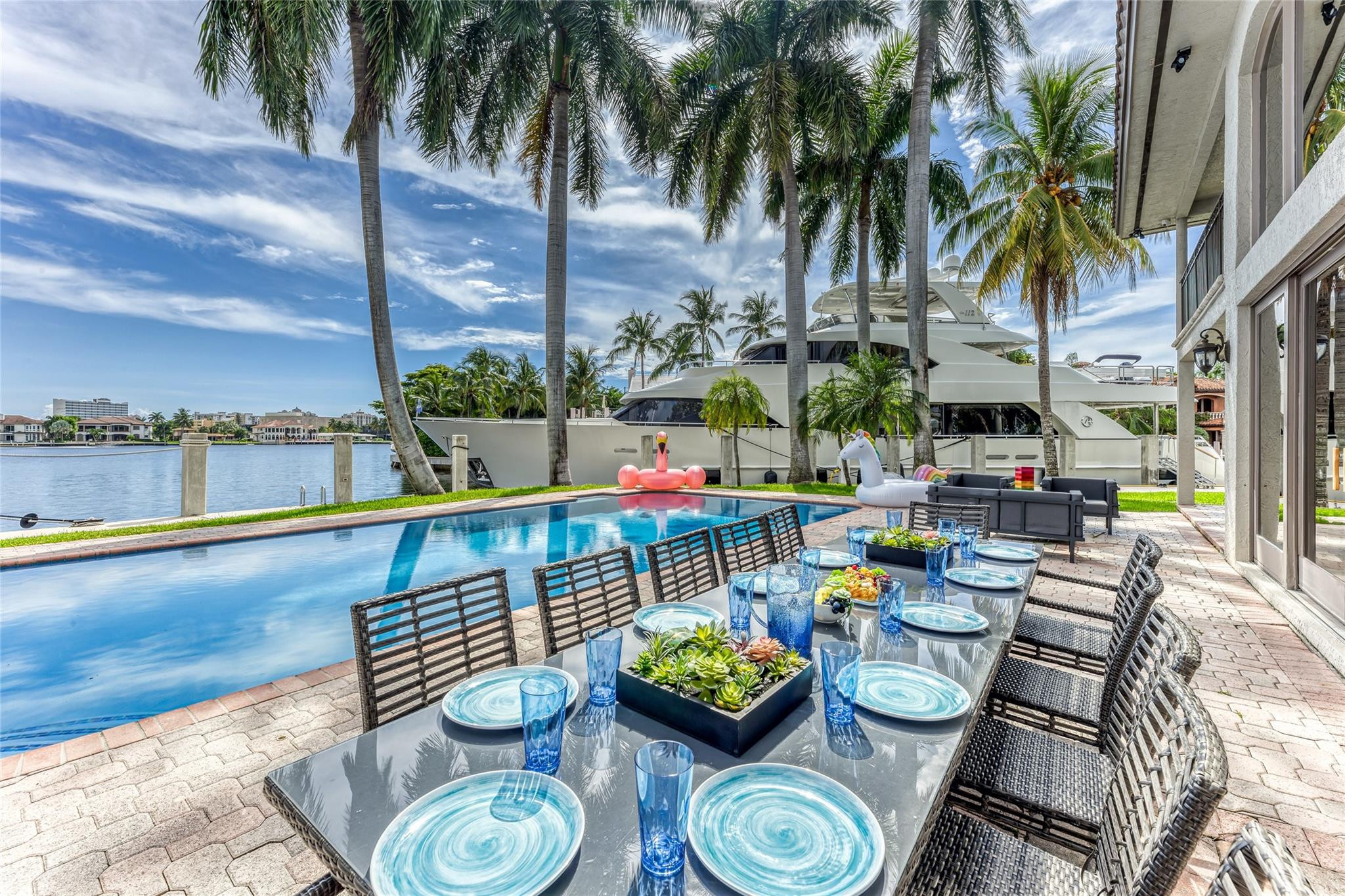 616 1st Key, Fort Lauderdale FL 33304