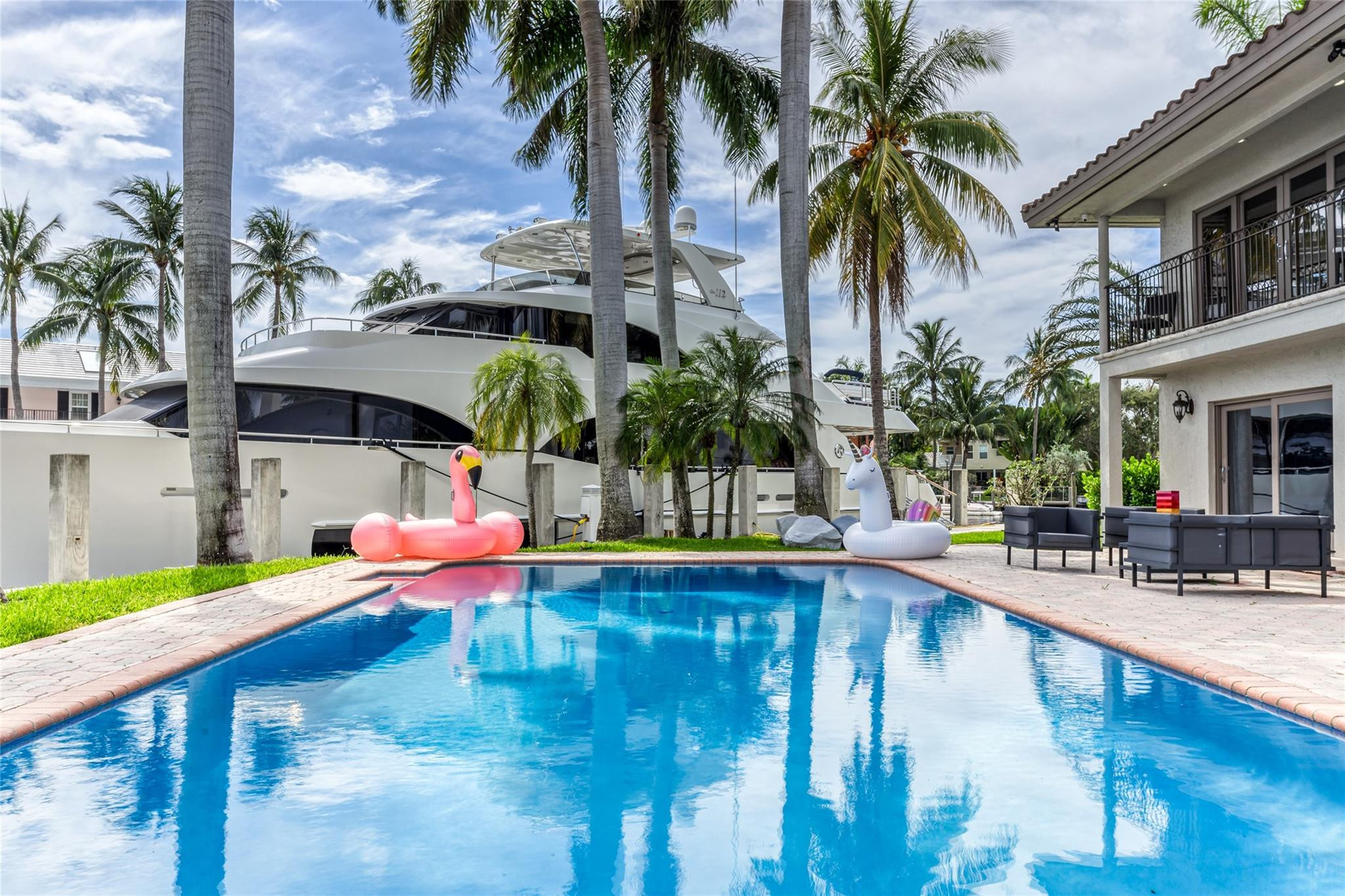 616 1st Key, Fort Lauderdale FL 33304
