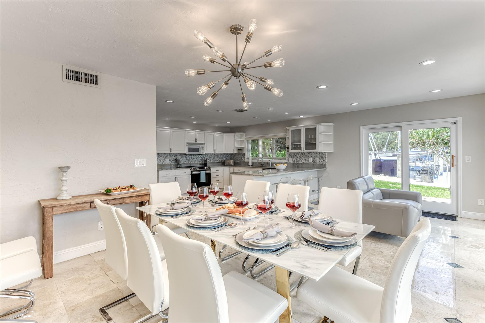616 1st Key, Fort Lauderdale FL 33304